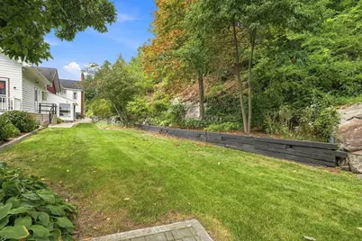 78 Oak St, Wakefield, MA 01880 - Photo 32
