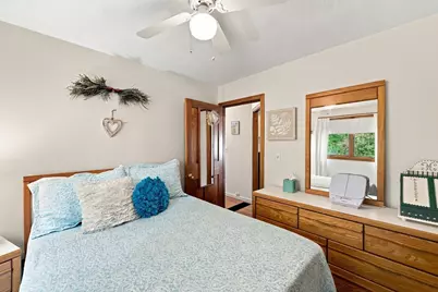 78 Oak St, Wakefield, MA 01880 - Photo 30
