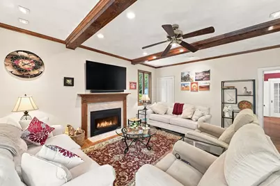 78 Oak St, Wakefield, MA 01880 - Photo 6