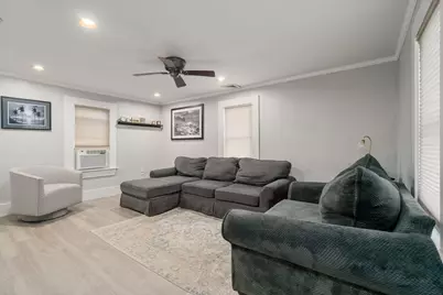 43 Pleasant St, Hudson, MA 01749 - Photo 14