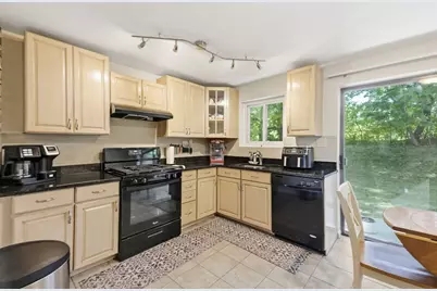 86 Sterling Ln #86, Haverhill, MA 01835 - Photo 8