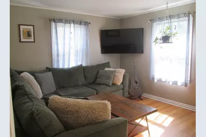 76 Surrey Rd, Springfield, MA 01118 - Photo 6
