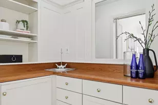70 Mt Vernon St, Boston, MA 02108 - Photo 8