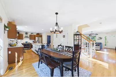 32 Welcome St, Fairhaven, MA 02719 - Photo 12