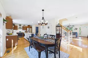 32 Welcome St, Fairhaven, MA 02719 - Photo 12