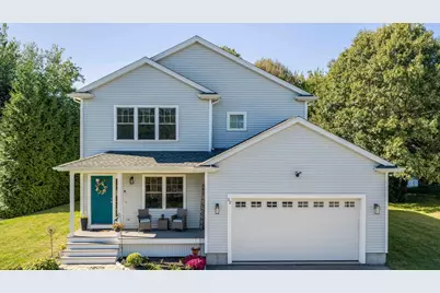 32 Welcome St, Fairhaven, MA 02719 - Photo 1