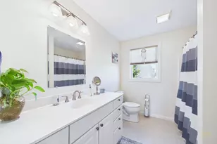 32 Welcome St, Fairhaven, MA 02719 - Photo 22