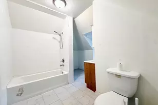 604 Westford St, Lowell, MA 01851 - Photo 16
