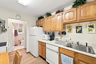 78 Oak St, Wakefield, MA 01880 - Photo 28