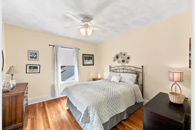 78 Oak St, Wakefield, MA 01880 - Photo 18