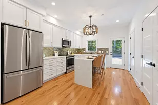 34 Linwood Ave, Melrose, MA 02176 - Photo 10