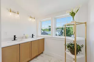 34 Linwood Ave, Melrose, MA 02176 - Photo 30