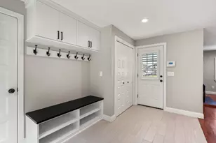 72 Bornwood Dr, Norwood, MA 02062 - Photo 4