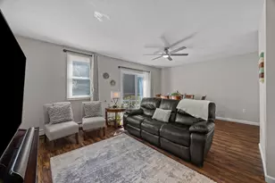 11 Towle Dr, Holden, MA 01520 - Photo 1