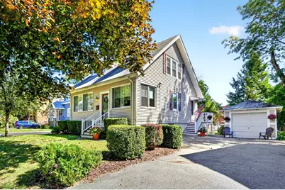 9 Cottage Street, Melrose, MA 02176 - Photo 2