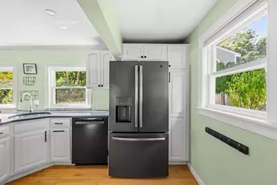 11 Wood Street, Plymouth, MA 02360 - Photo 10