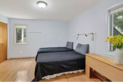 14 High Meadow Ln, Oak Bluffs, MA 02557 - Photo 6