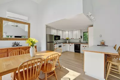14 High Meadow Ln, Oak Bluffs, MA 02557 - Photo 18