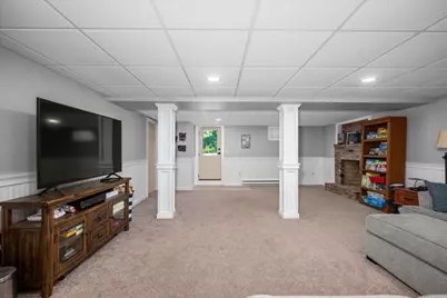 4 Robertson Rd, Auburn, MA 01501 - Photo 32