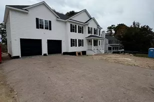 8 Morses Ln, Acushnet, MA 02743 - Photo 4