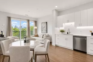 205 Maverick St, Boston, MA 02128 - Photo 4