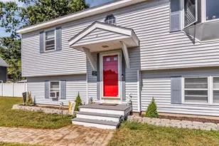 2 Pine St, Salisbury, MA 01952 - Photo 1