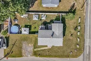 2 Pine St, Salisbury, MA 01952 - Photo 8