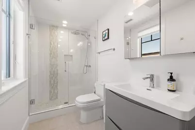 78-80 Verndale #80, Brookline, MA 02446 - Photo 10