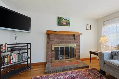 10 Meyer St, Boston, MA 02131 - Photo 12