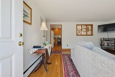 10 Meyer St, Boston, MA 02131 - Photo 10