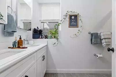 34 Circuit Street, Boston, MA 02119 - Photo 4