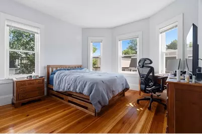 42 Moseley St, Boston, MA 02125 - Photo 16