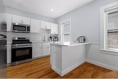 42 Moseley St, Boston, MA 02125 - Photo 10