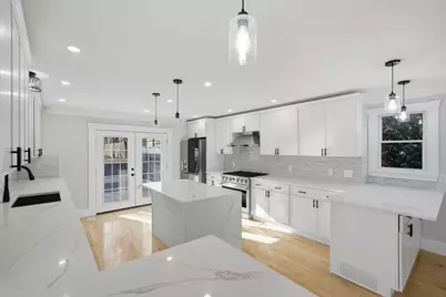 442 High St, Dedham, MA 02026 - Photo 4