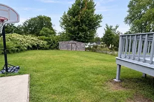 319 School St, Stoughton, MA 02072 - Photo 2