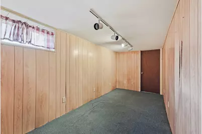 57 Maple St, West Springfield, MA 01089 - Photo 30