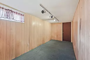 57 Maple St, West Springfield, MA 01089 - Photo 30