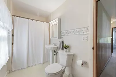 57 Maple St, West Springfield, MA 01089 - Photo 24