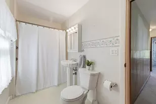 57 Maple St, West Springfield, MA 01089 - Photo 24