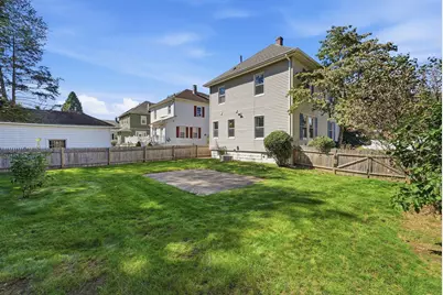 57 Maple St, West Springfield, MA 01089 - Photo 2