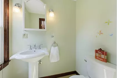 57 Maple St, West Springfield, MA 01089 - Photo 18