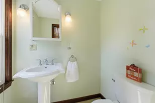 57 Maple St, West Springfield, MA 01089 - Photo 18