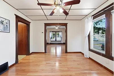 57 Maple St, West Springfield, MA 01089 - Photo 10