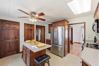 57 Maple St, West Springfield, MA 01089 - Photo 14