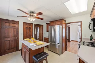 57 Maple St, West Springfield, MA 01089 - Photo 14