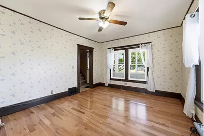 57 Maple St, West Springfield, MA 01089 - Photo 6