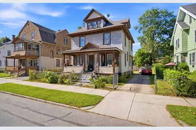 28 Lyndale St, Springfield, MA 01108 - Photo 32