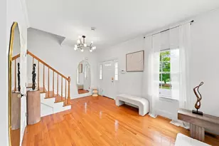 7 Sherman Pl, Winchester, MA 01890 - Photo 14