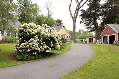 172 Skyline Trl, Middlefield, MA 01243 - Photo 2