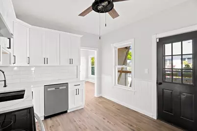 51 Hampshire St, Lowell, MA 01850 - Photo 4